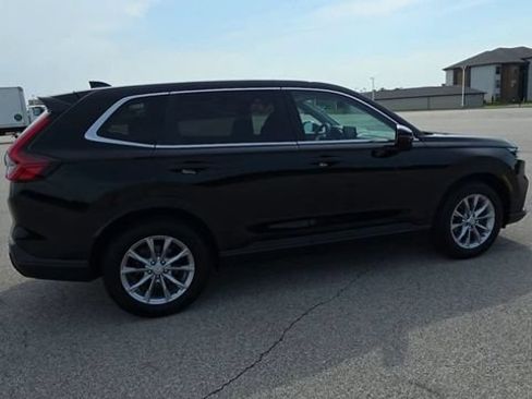 Used 2025 Honda CR-V EX image 8