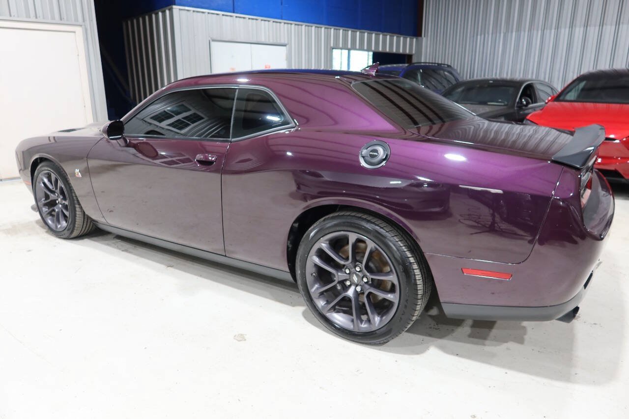 Used 2022 Dodge Challenger R/T Scat Pack w/ Plus Package RWD image 2