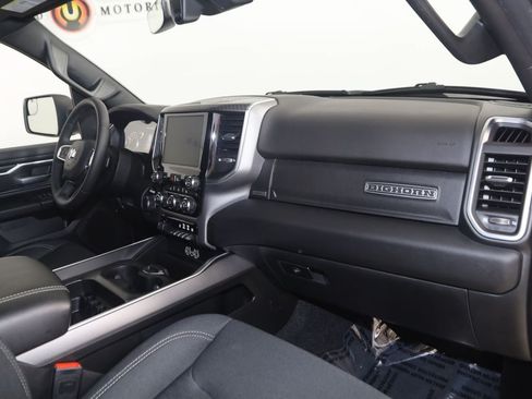 Used 2025 RAM 1500 Big Horn AWD/4WD image 39