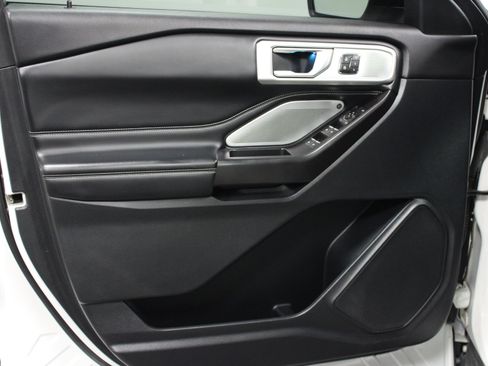 Used 2020 Ford Explorer ST w/ Premium Technology Package AWD/4WD image 11