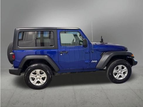 Used 2020 Jeep Wrangler Sport AWD/4WD image 6