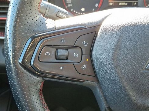 Used 2024 Chevrolet Trax RS w/ Driver Confidence Package image 17