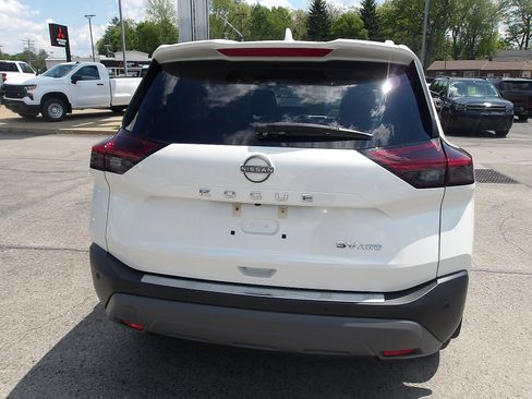 Used 2023 Nissan Rogue SV w/ SV Premium B Package AWD/4WD image 6