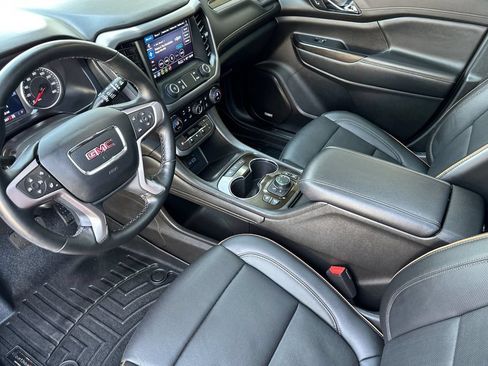 Used 2023 GMC Acadia AT4 w/ Preferred Package AWD/4WD image 10