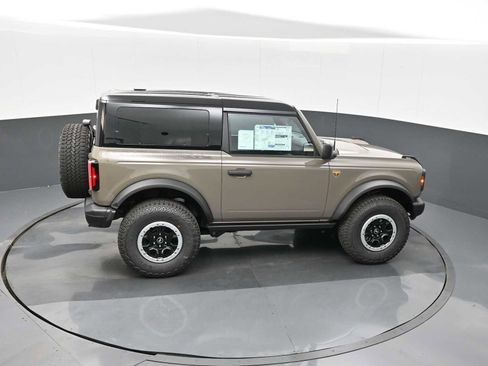 New 2025 Ford Bronco Badlands w/ Sasquatch Package image 17