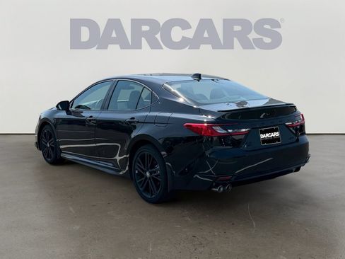 Used 2026 Toyota Camry Hybrid AWD/4WD image 5