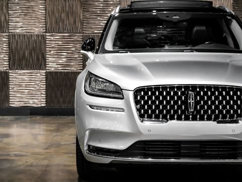 Used 2020 Lincoln Corsair Reserve w/ Equipment Group 201A image 47