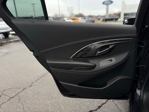 Used 2015 Buick LaCrosse Leather image 10