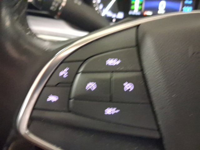 Used 2018 Cadillac XT5 Luxury w/ Driver Awareness Package AWD/4WD image 31