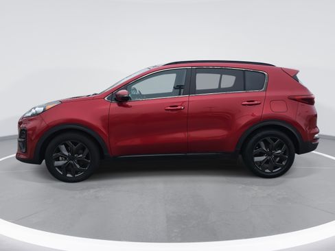 Used 2022 Kia Sportage Nightfall Edition image 8