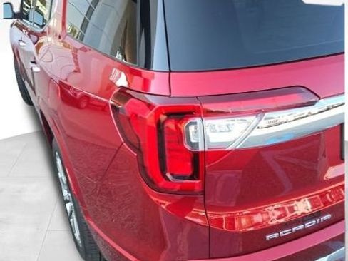 Used 2023 GMC Acadia Denali w/ Denali Ultimate Package AWD/4WD image 13