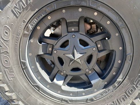 Used 2018 Jeep Wrangler Unlimited Rubicon AWD/4WD image 15