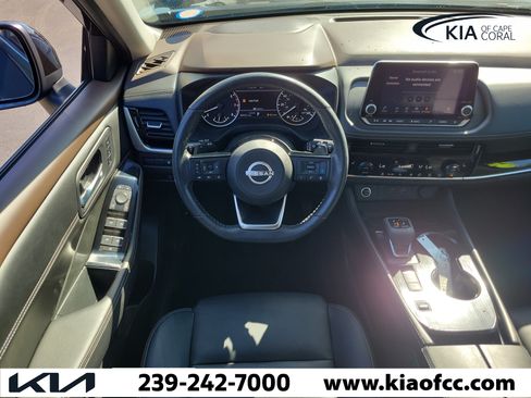 Used 2023 Nissan Rogue SL FWD image 17