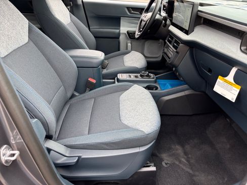 New 2026 Ford Maverick XLT w/ XLT Luxury Package FWD image 19