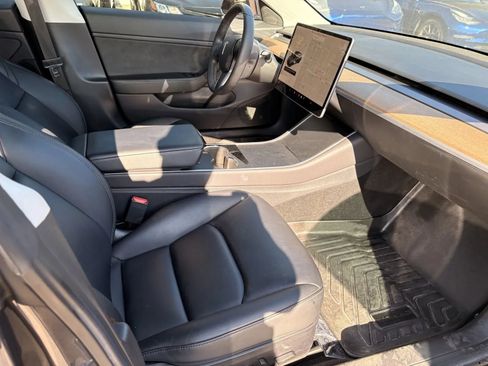 Used 2019 Tesla Model 3 Performance AWD/4WD image 6