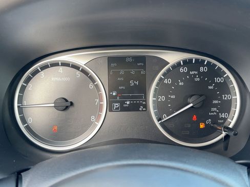 New 2025 Nissan Kicks Play S image 18