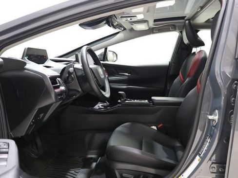 Used 2024 Toyota Prius Prime FWD image 17