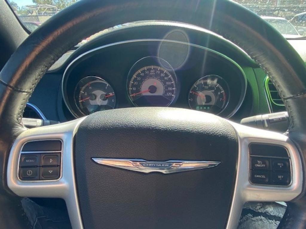 Used 2013 Chrysler 200 Touring FWD image 8