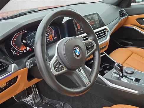 Used 2022 BMW 330i Sedan w/ M Sport Package RWD image 10