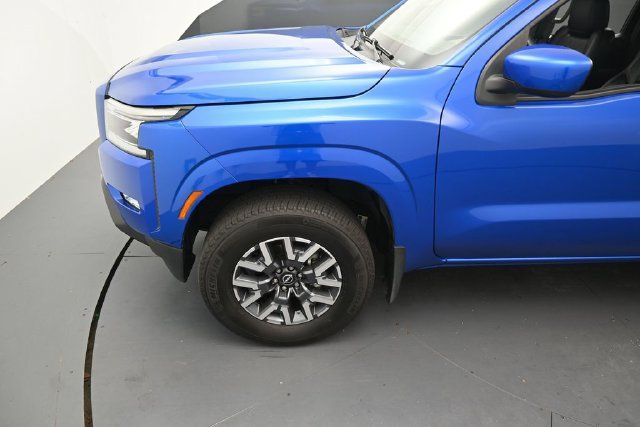 Used 2024 Nissan Frontier SL w/ Technology Package AWD/4WD image 9