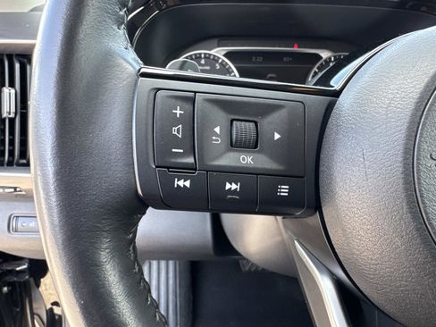 Used 2022 Nissan Pathfinder SL image 31