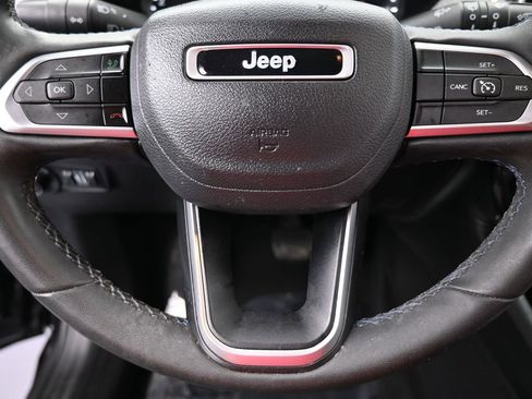 Used 2022 Jeep Compass Latitude image 30