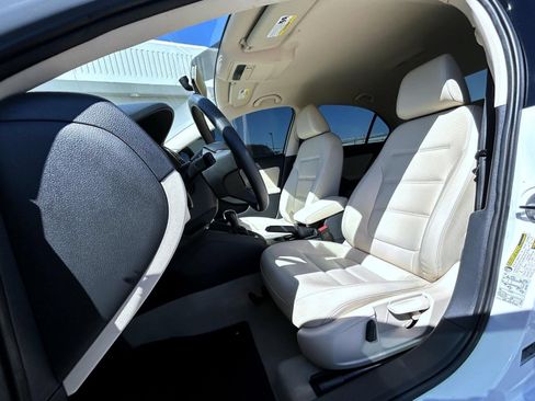 Used 2014 Volkswagen Jetta SE FWD image 11