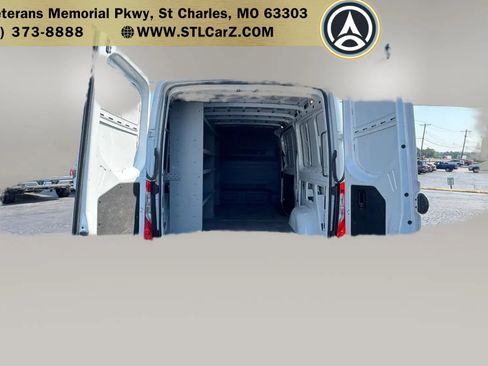 Used 2022 Mercedes-Benz Sprinter 1500 image 16
