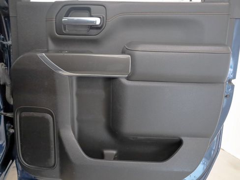 Used 2022 GMC Sierra 2500 AT4 image 26