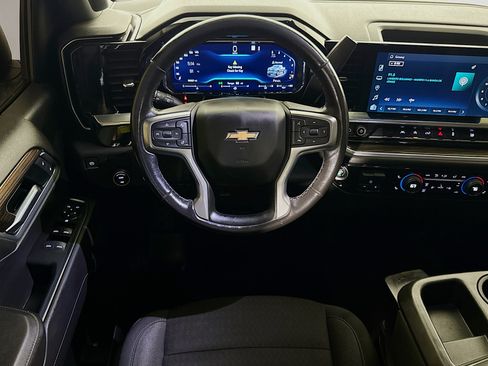 Used 2022 Chevrolet Silverado 1500 LT RWD image 15