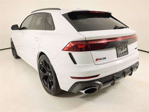 Used 2025 Audi RS Q8 performance image 3