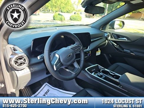 New 2026 Chevrolet Equinox LT w/ Convenience Package II image 11