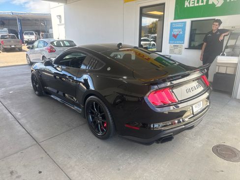 Used 2021 Ford Mustang GT Premium w/ GT Performance Package RWD image 13