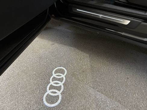 Used 2025 Audi Q5 Premium Plus w/ Premium Plus image 17