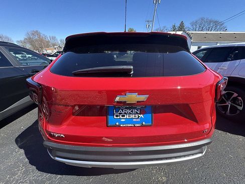 New 2026 Chevrolet Trax LT w/ Driver Confidence Package image 17