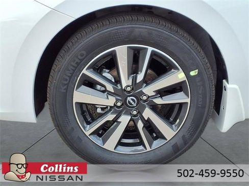 New 2025 Nissan Versa SV w/ Trunk Package image 12