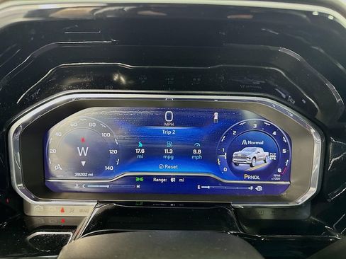 Used 2024 Chevrolet Silverado 1500 LT image 18