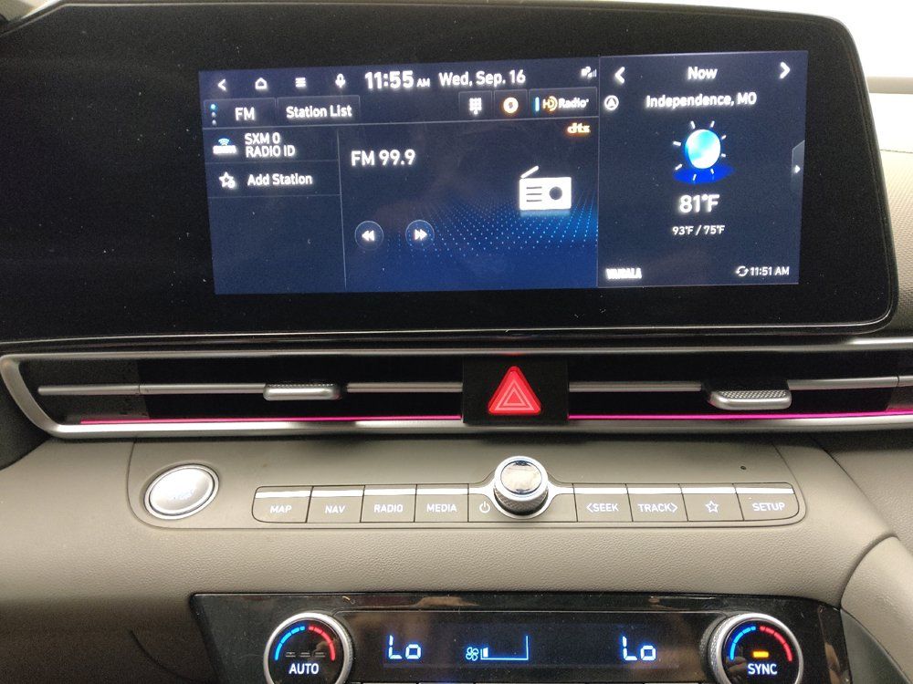 Used 2024 Hyundai Elantra SEL FWD image 25