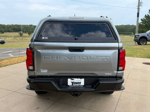 Used 2023 Chevrolet Colorado Z71 w/ Z71 Convenience Package 2 AWD/4WD image 5
