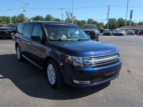 Used 2016 Ford Flex SEL w/ Equipment Group 202A FWD image 10