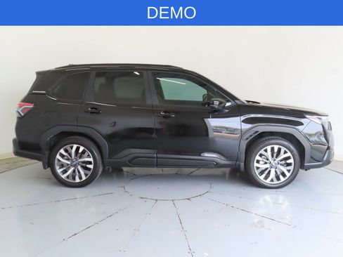 Used 2026 Subaru Forester Touring AWD/4WD image 2