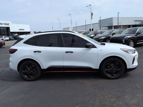 Used 2023 Ford Escape ST-Line w/ Cold Weather Package FWD image 2