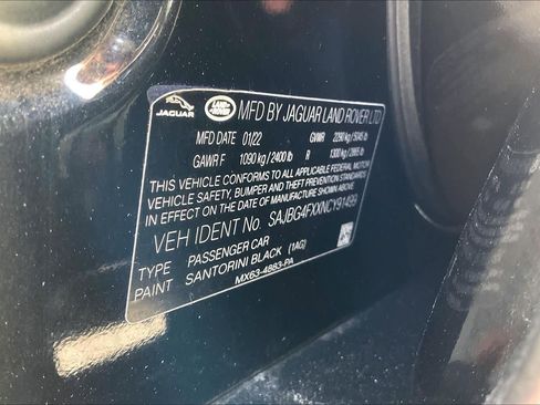 Used 2022 Jaguar XF SE image 33