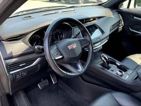 Used 2023 Cadillac XT4 Sport w/ Cold Weather Package image 14