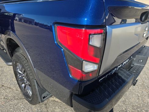 Used 2023 Nissan Titan Platinum Reserve w/ Moonroof Package image 37