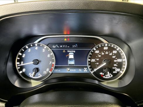 Used 2025 Nissan Frontier SV image 25