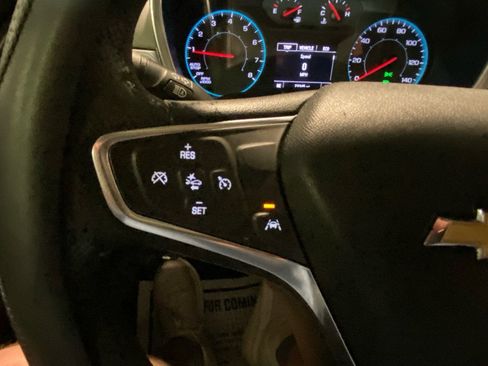 Used 2021 Chevrolet Equinox LS image 41