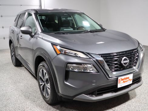 Used 2023 Nissan Rogue SV FWD image 5