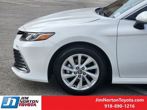 Used 2024 Toyota Camry LE image 9