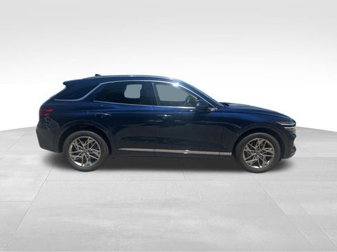 Used 2025 Genesis GV70 2.5T AWD/4WD image 7